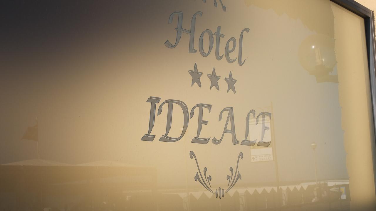 Hotel Ideale 瓦拉泽 外观 照片